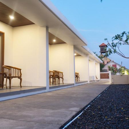 Kedin'S Inn دنباسار المظهر الخارجي الصورة