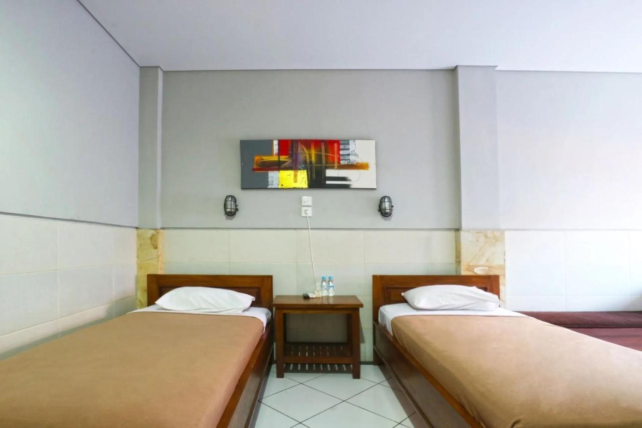 Kedin'S Inn دنباسار المظهر الخارجي الصورة